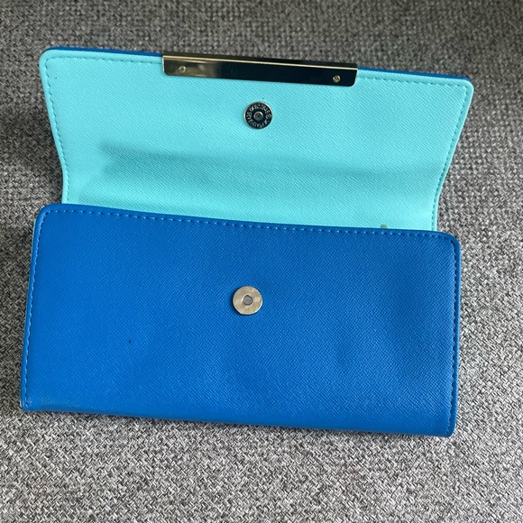 Off white boots with blue wallet & polka dot lining! - Picture 2 of 11